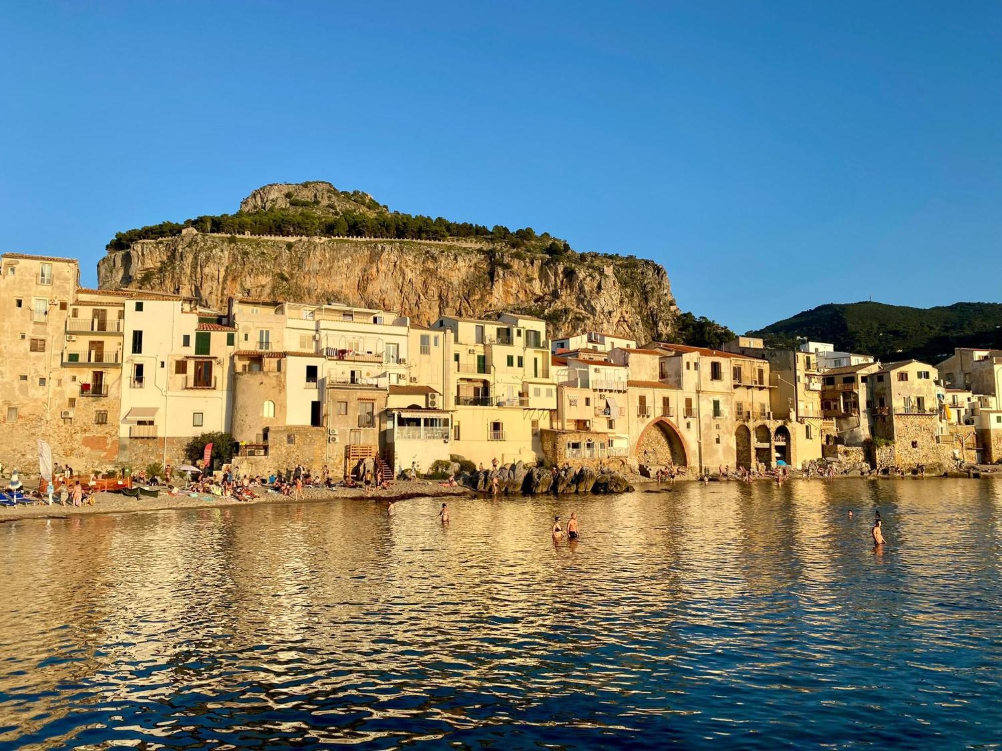 Casa Agora-A Due Passi Dal Mare Apartamento Cefalù Exterior foto